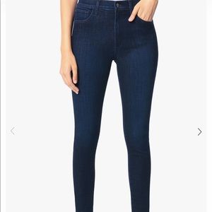 Joes the Charlie sundown skinny jean size 30
